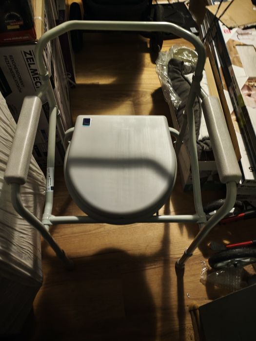 Toaleta przenośna, krzesło toaletowe timago