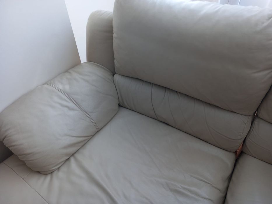 Sofá chaise longue amarelo torrado