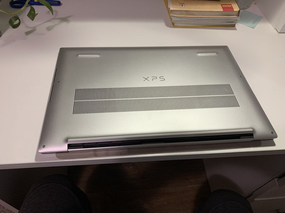 Dell xps 9710 4K 1.2Tb ssd 64gb  i-7 ігровий ноут 17дюймів екран