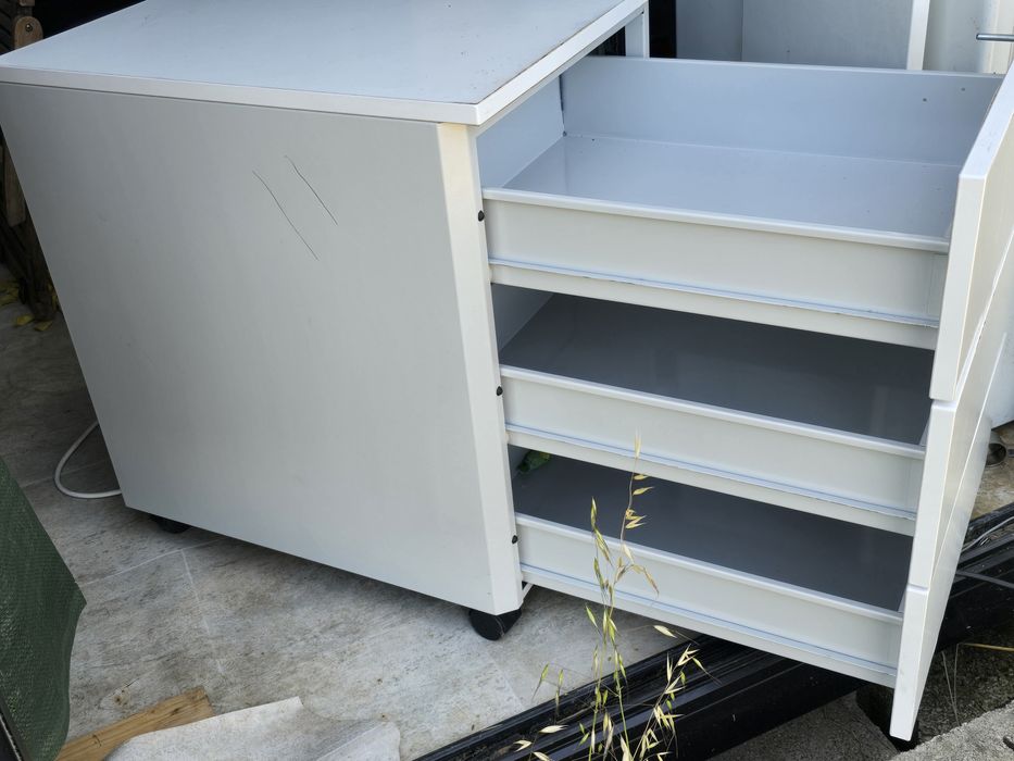 Módulo gavetas com 3 gavetas