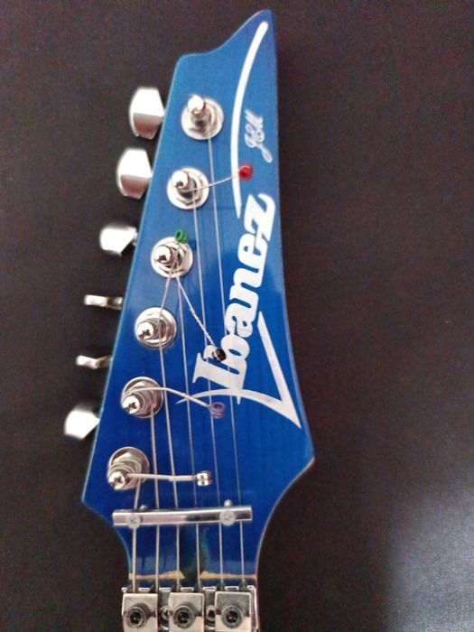 Guitar Ibanez replica de 'Joe Satrian' linda e novissima