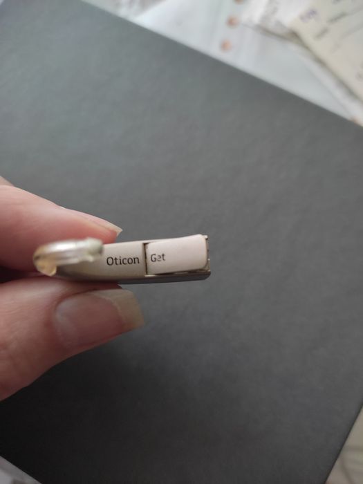 Слуховые аппараты OTIKON ( два : 1 - 2018г, 2 - 2023г. )