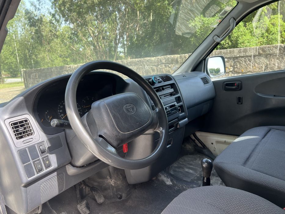 Toyota Hiace 2.5  - 2006 - Fibrada