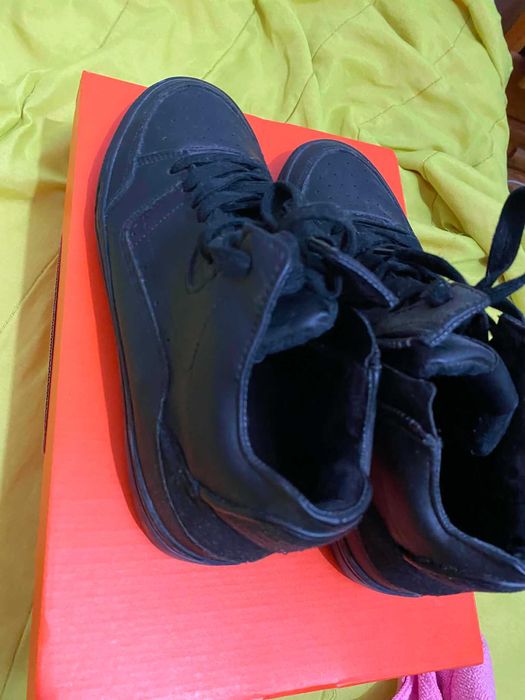 Ténis / Bota Preto