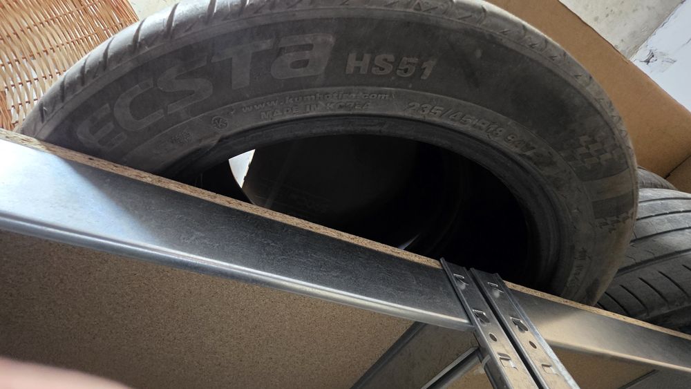 Шини Kumho Ecsta R18 235 45, кінець 2020 року, 3-4мм