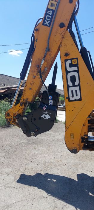 Гідромолот RHINO 72 для JCB 3cx, 4cx, CAT 428,432,444