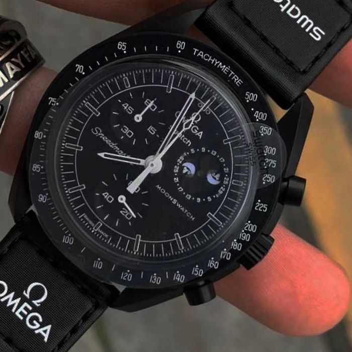 Zegarek z Czarnym Snoopym - idealny prezent dla fanów popkultury!