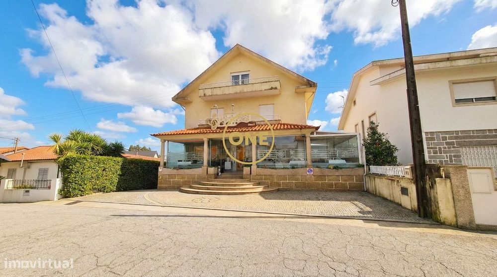 Moradia Multifuncional com Elevado Potencial – Famalicão / Guimarães