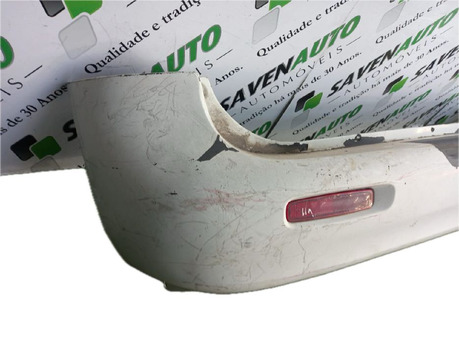Pára-choques trás HYUNDAI H-1 / Starex (A1)