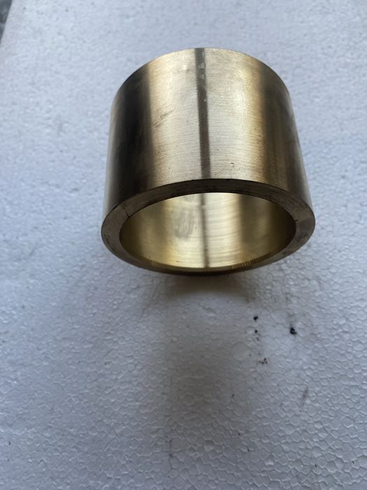 Tuleja brązowa ślizgowa