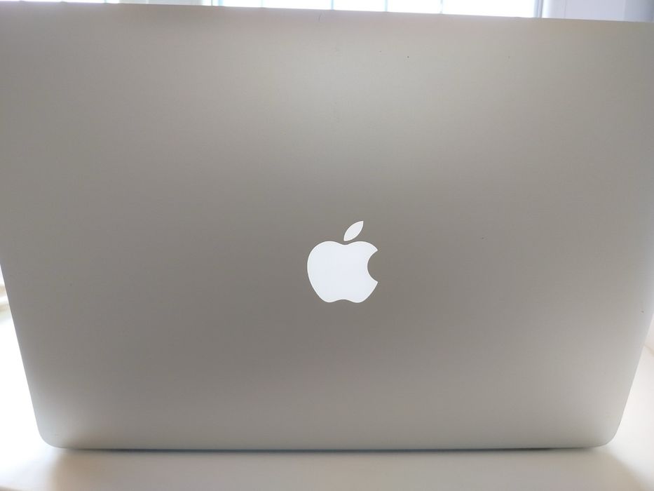 Продам MacBook pro 15” 2014