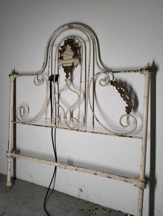 Conjunto Camas Antigas em Ferro