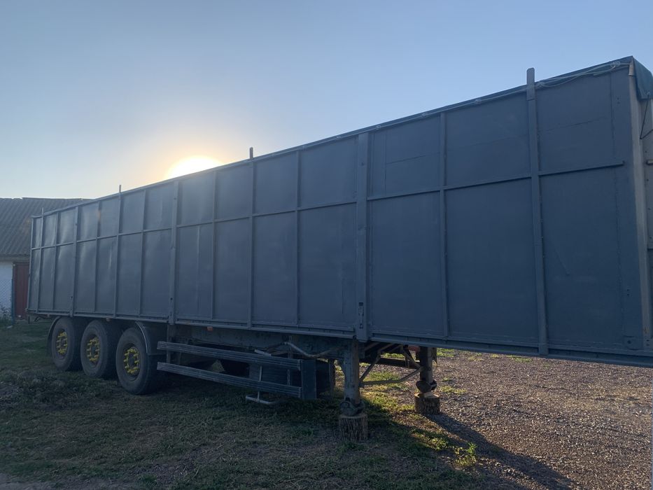 Напівпричіп Samro ST 39WK