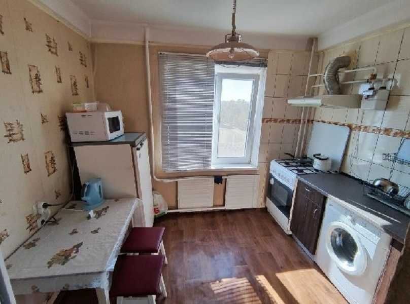 Продаётся 1 ком. кв. ул. Академика Александрова  на Осипке.