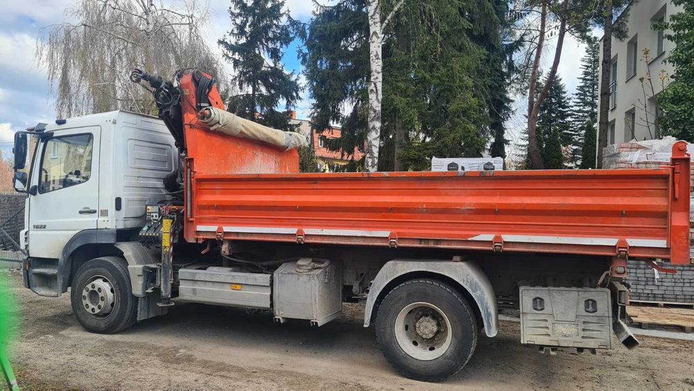 Transport HDS do 7,8 t – Ożarów Mazowiecki | Kostka, kręgi, piach | Rozładunek HDS