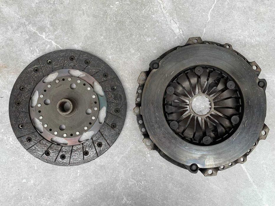Комплект зчеплення Демпфер Peugeot 308 3008 208 207 2008 1.6 HDI
