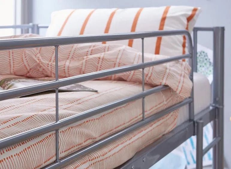 Łóżko piętrowe metalowe IKEA SVARTA szare