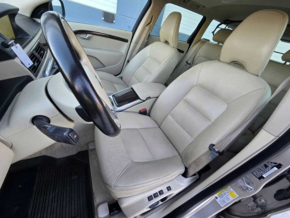 Volvo XC70 T5 Premier      2016