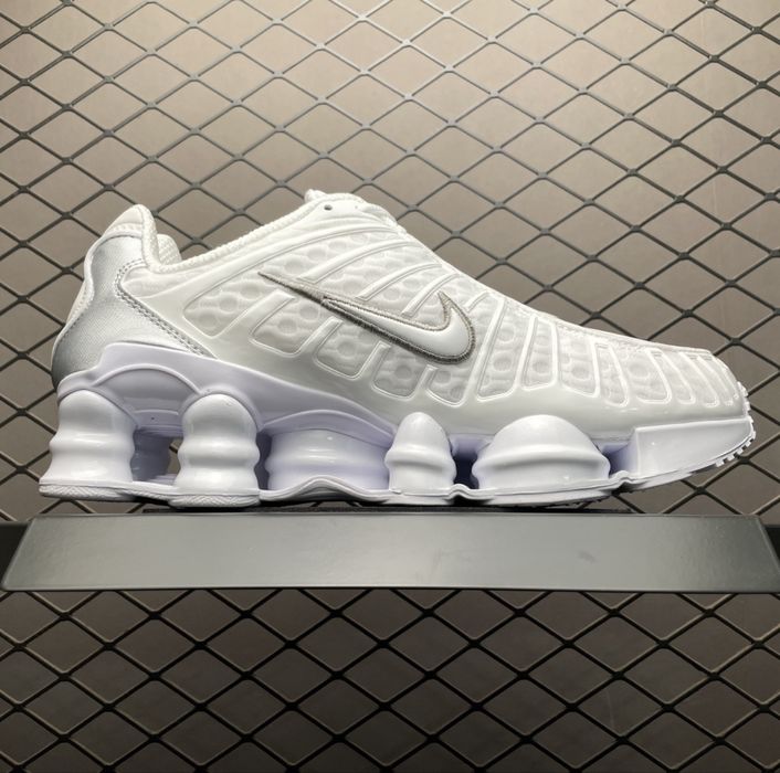 Nike shox tl.