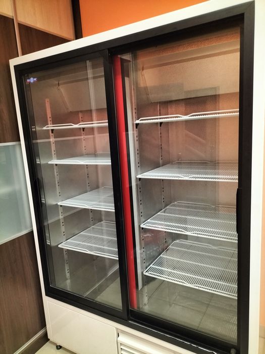 Lada chłodnicza i szafy chłodnicze