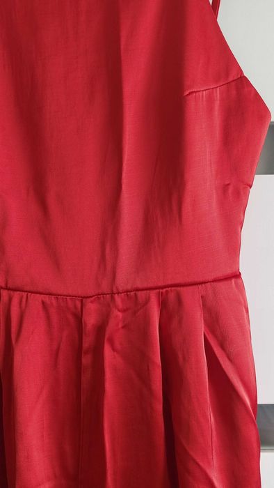 Letni kombinezon z odkrytymi plecami H&M z lnem