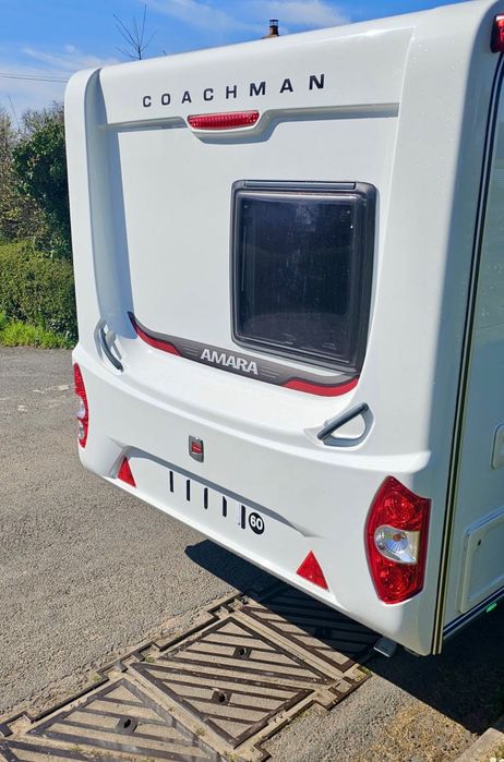 Caravana Coachman Amara - impecável
