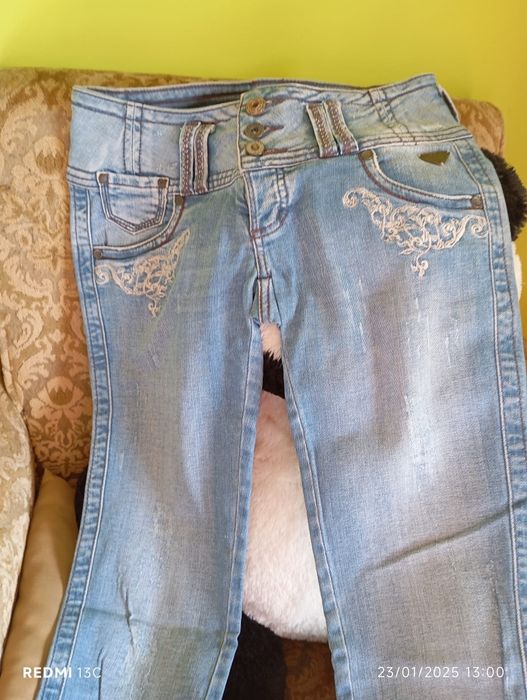 Calças do Brasil de cintura baixa e muito estilosas