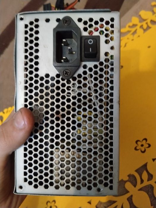 Zasilacz do komputera 500 w