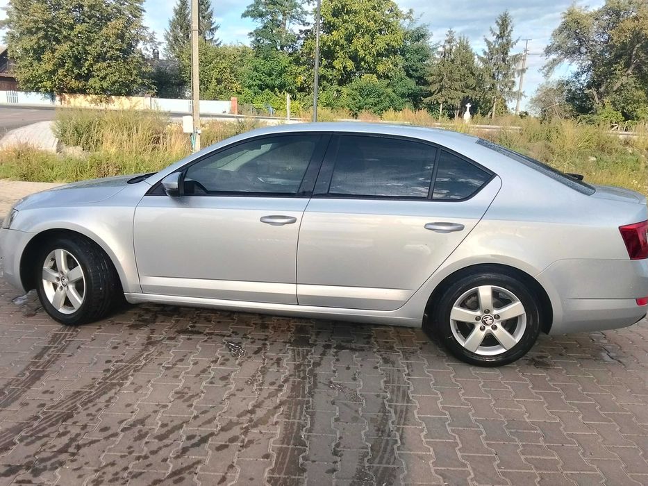 Авто Skoda Octavia A7 tdi 1.6