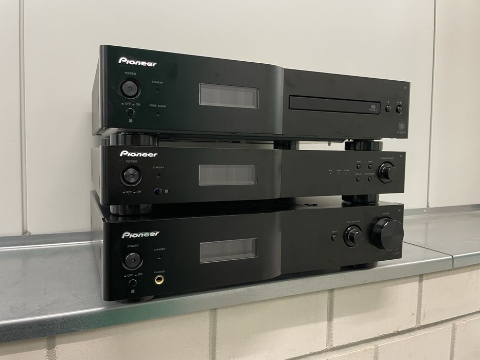 PIONEER HI-END - 2 generacja  — A-A6-J, F-F3-J, PD-D6MK2-K SACD Player
