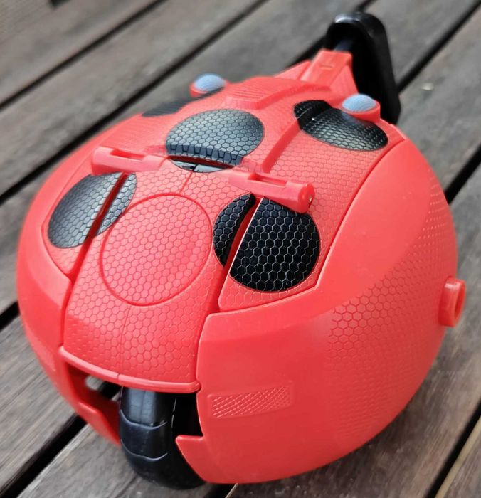 Skuter Biedronka Miraculous Ladybug + akcesorium – stan bardzo dobry