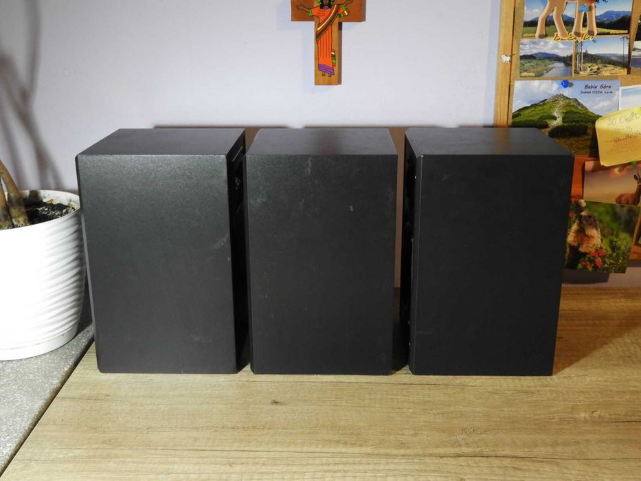 Kolumny Teufel M 80 część zestawu stereo lub kina domowego.