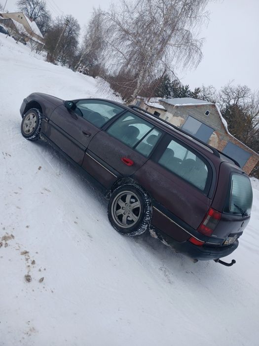 Опель Омега б 2.0 газ/бензин