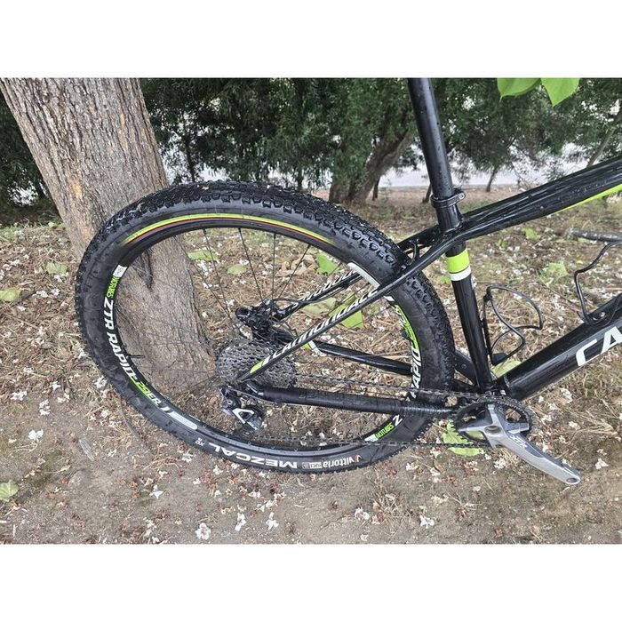 Cannondale 29 m com lefty