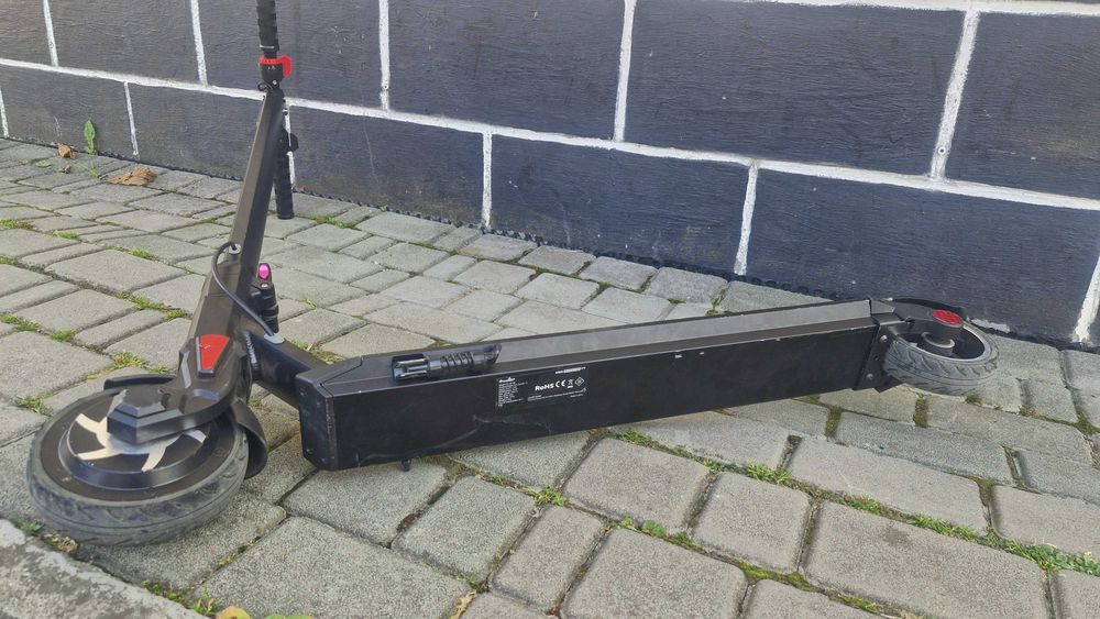 Електросамокат iconBIT/Kick Scooter TT/ НОВА БАТАРЕЯ/250Вт/6А