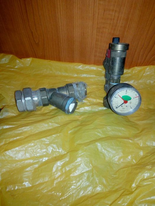 Датчик тиску води з клапаном + фільтр