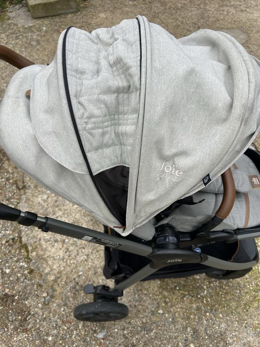 Carrinho bebe marca joie