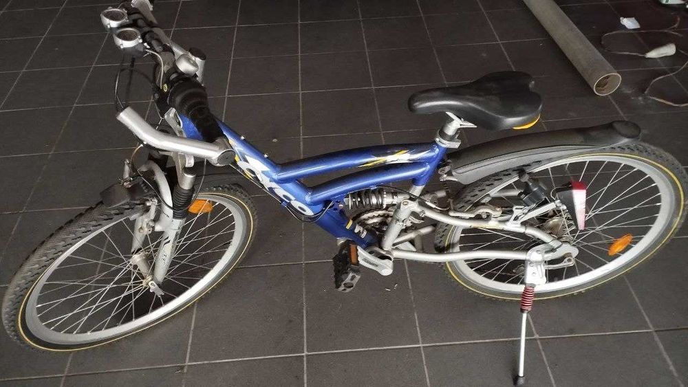 Bicicleta Cyco shimano V-Break dupla suspenção R24