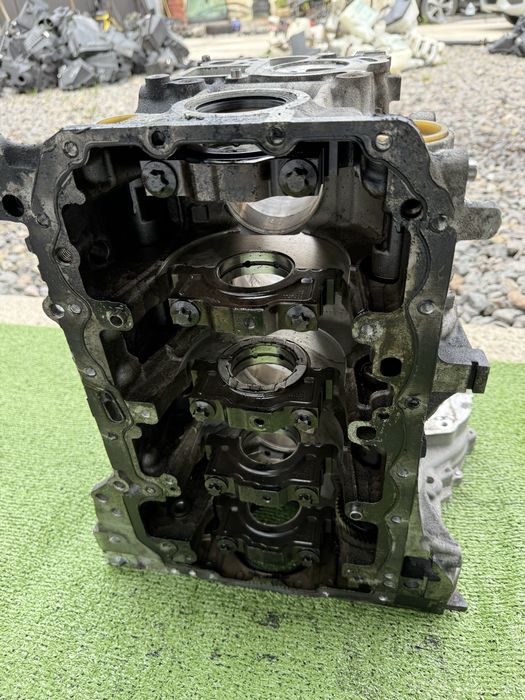 Bmw n47 d20C блок мотора