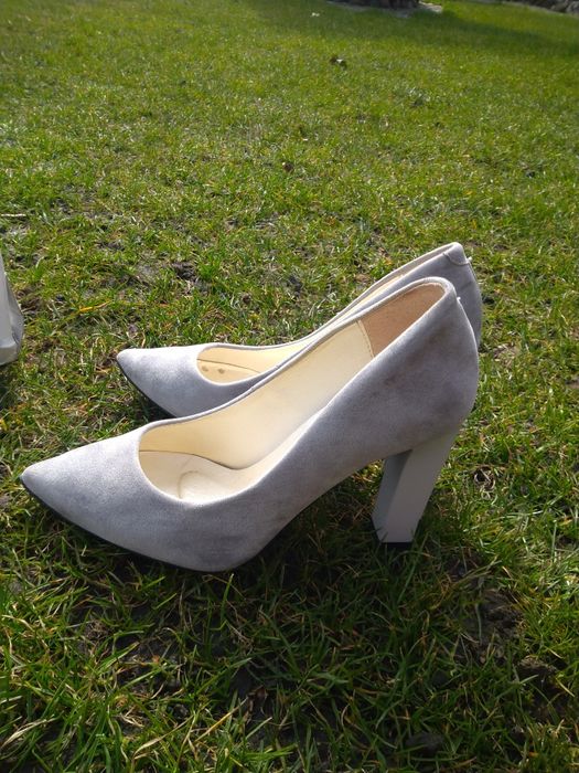 Buty szpilki na grubym obcasie 36