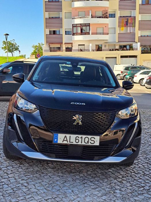 PEUGEOT e-2008 - 100% Eléctrico