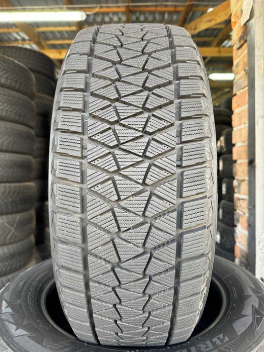 Зимова резина бу 225/60 R17 Bridgestone Blizzak DM-V2 арктична 9 мм пара або комплект