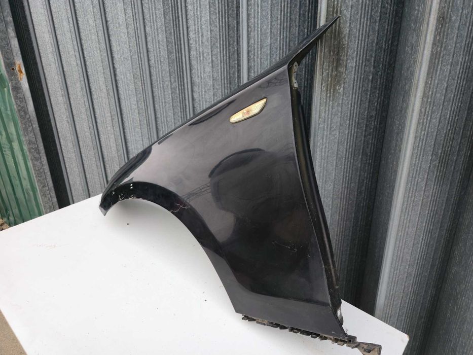 Guarda lamas esquerdo BMW Serie 1 E81 E82 E87 (2003 a 2013)