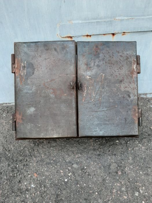 Ящик металлический