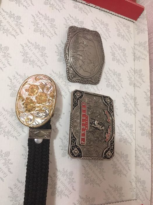 Чоловічі ремені Levi's, Сolumbia, Diesel, пряжки