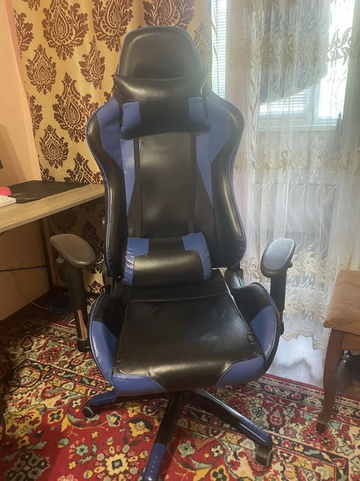 Продам игровое кресло