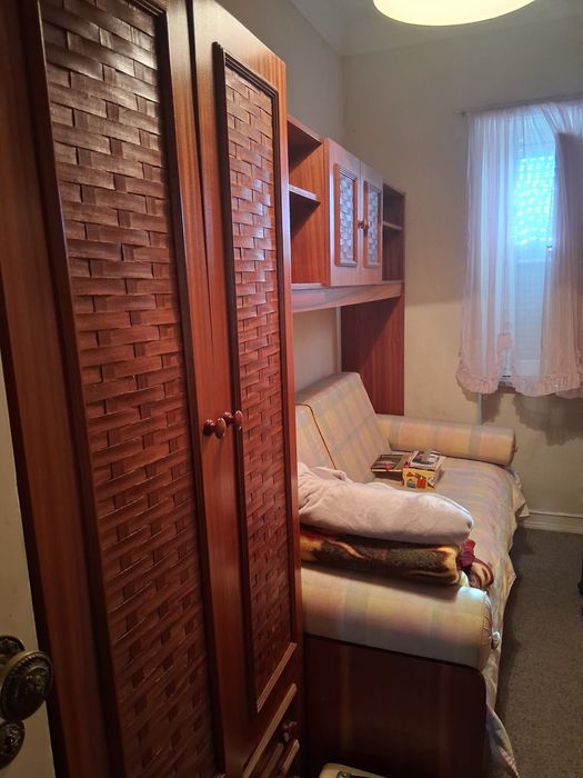 Estudio de quarto . Cama + Gavetao Cama+ roupeiro