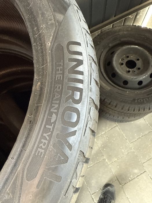 Шини резина 265/40/21 r21 Uniroyal комплект літні