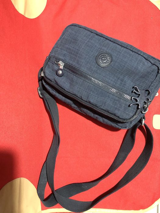 Сумка Kipling з мавпою через плече