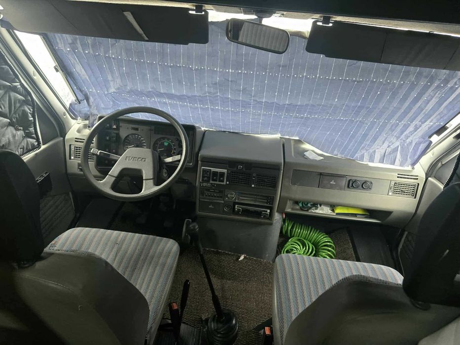 Autocaravana Mobilvetta Ícaro (Iveco 2.8 TurboDaily) 1993 – 6 Lugares / 6 Dormidas
